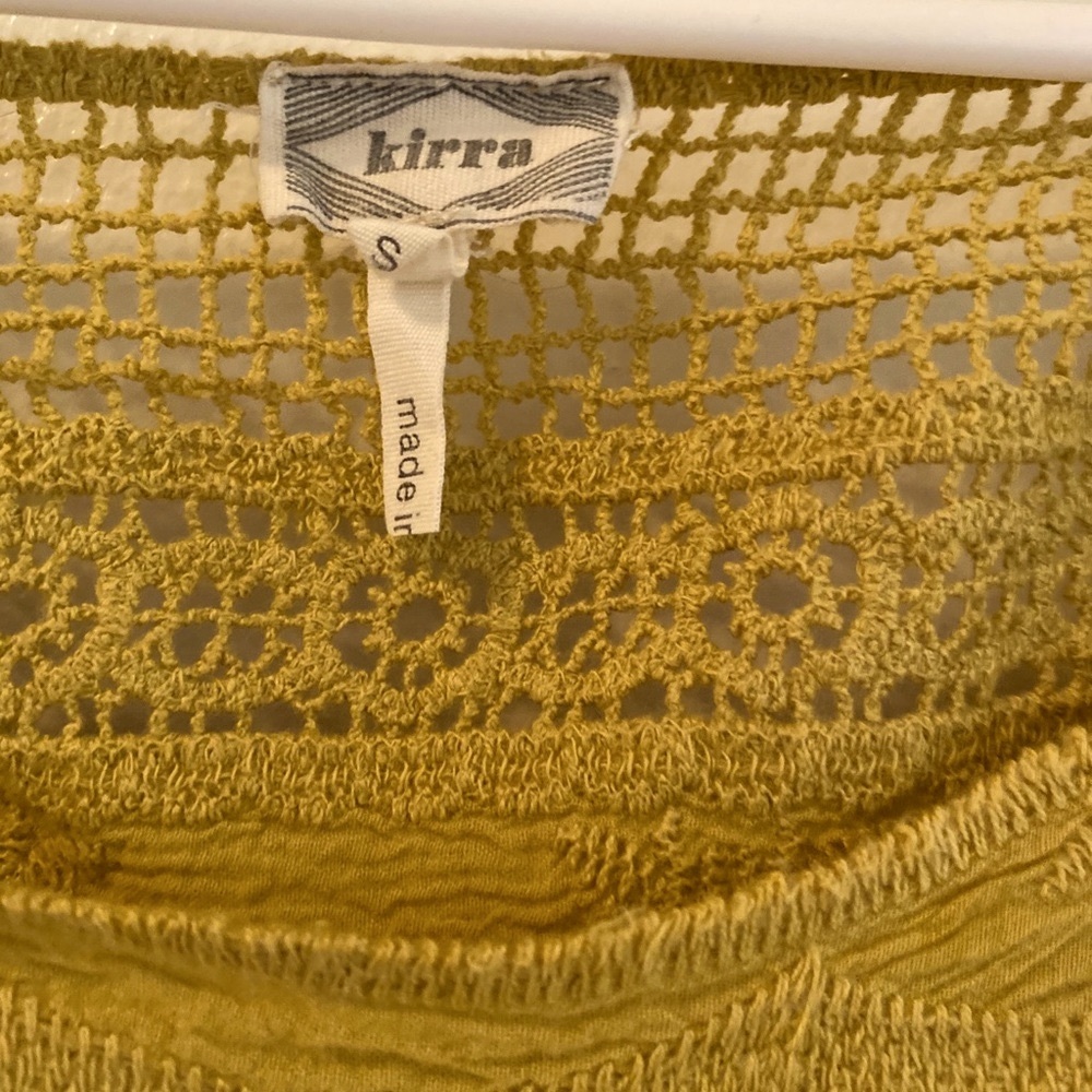 Chartreuse crochet lace crop top - Picture 2 of 3
